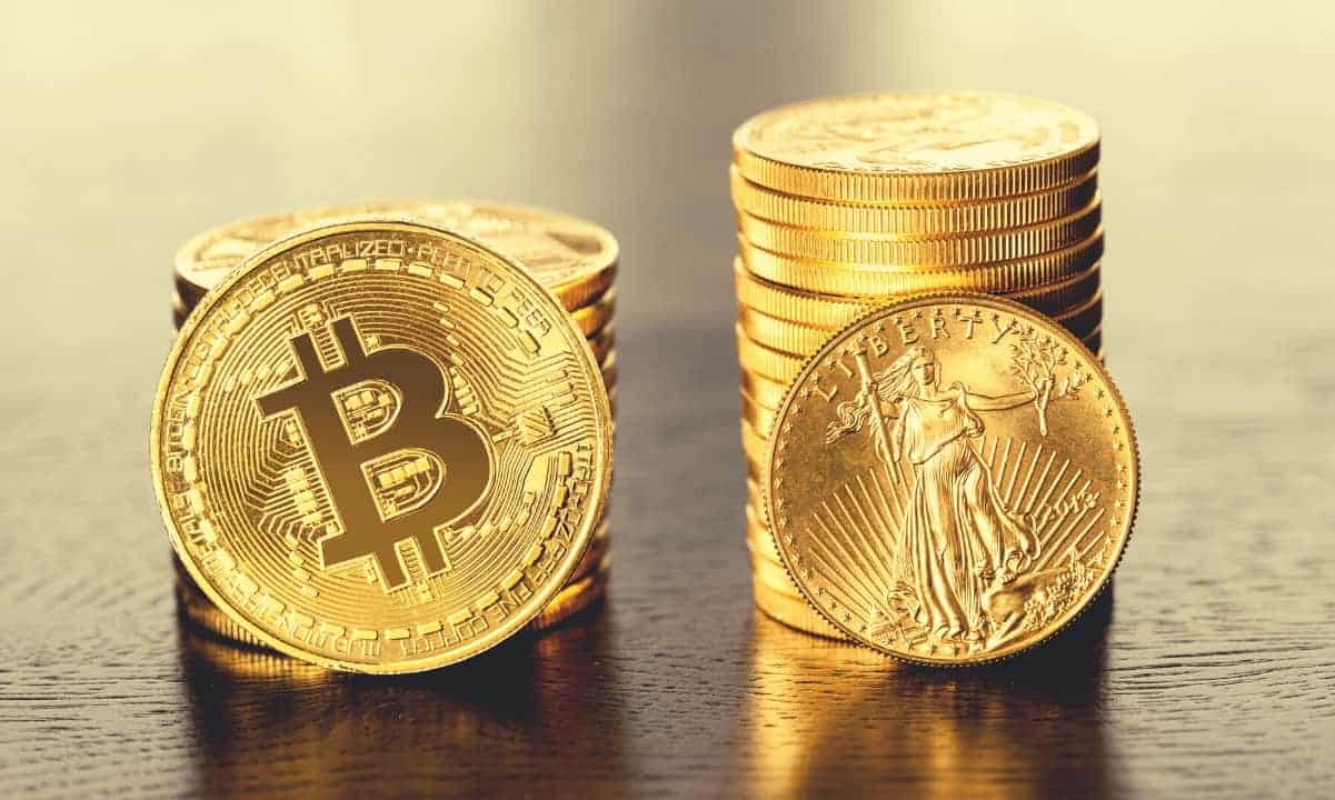 Bitcoin-Gold Link Hits 6-Year High as Tech Correlation Fades: Why It Matters